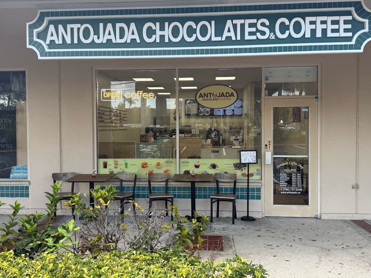 Antojada Chocolates & Desserts